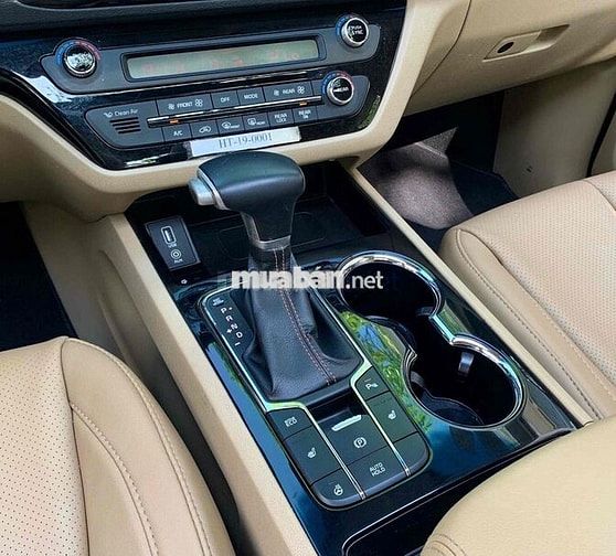 Kia Sedona 2019 Trắng 88.000 Km