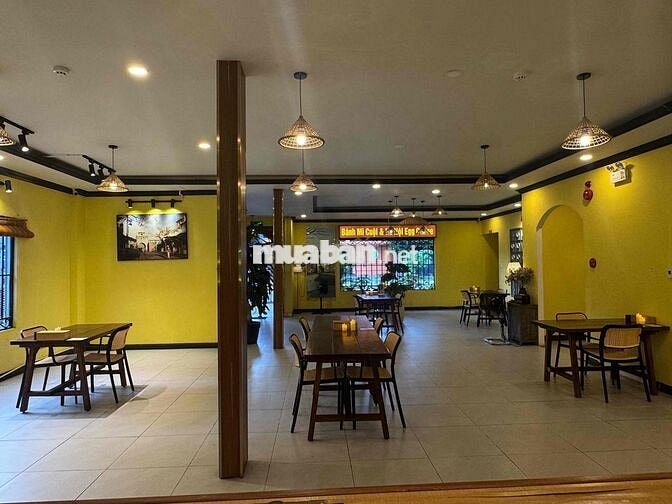 Tuyển dụng nhân sự nhà hàng
