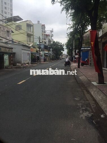Nhà 2 MT Tùng Thiện Vương - Nguyễn Quyền 5,79 x 21 Nở Hậu 8,37