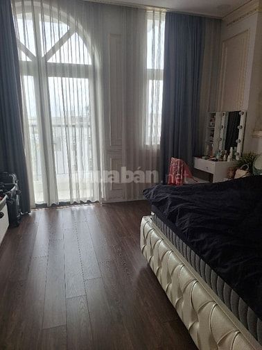 BÁN căn hộ mặt tiền đuờng số lý phục man, bình thuận quận 7,dt:6,25x25