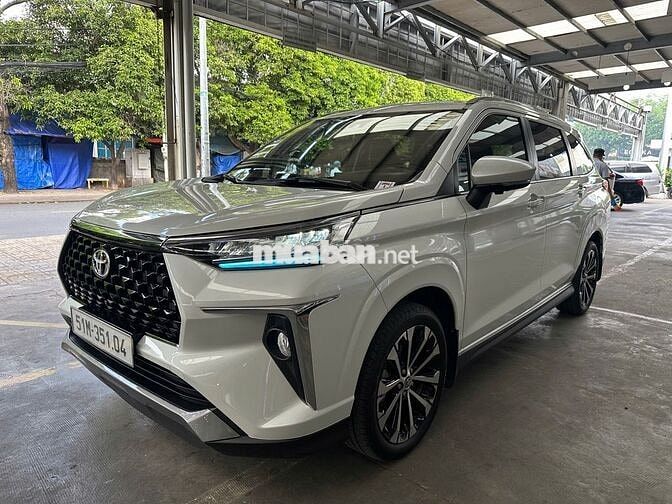 Toyota Veloz Top 2025 Trắng 13.700 km