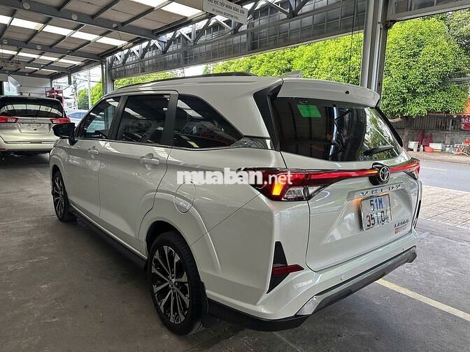 Toyota Veloz Top 2025 Trắng 13.700 km
