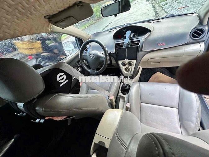 Toyota Vios E 2009 Bạc