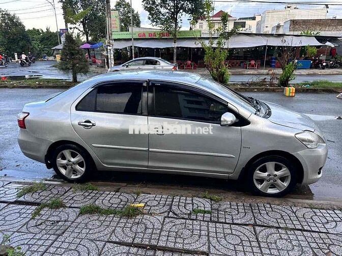 Toyota Vios E 2009 Bạc