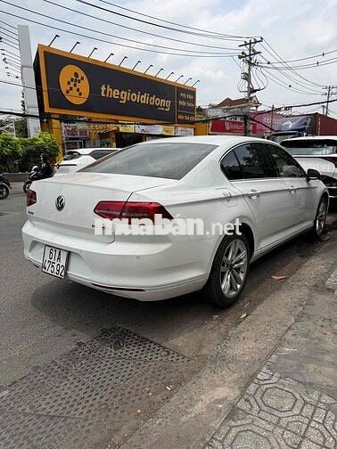 Volkswagen Passat 2018 Trắng