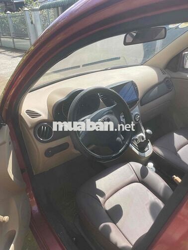 Hyundai i10 2009 màu Đỏ
