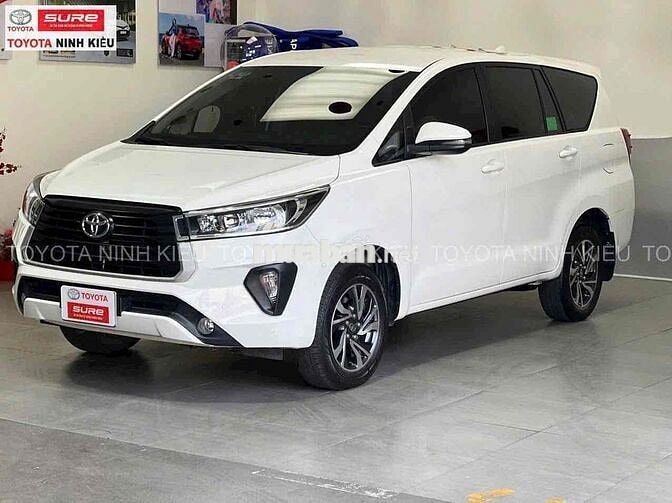 Toyota Innova 2024 2.0E Trắng 91.000 km