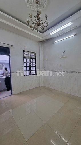 Nhà HXH 803 Huỳnh Tấn Phát 4x15 1lau 4pn 2wc 2 máy lạnh ô tô đỗ cửa