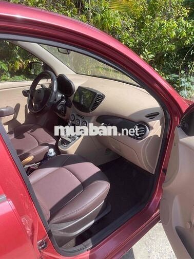 Hyundai i10 2009 màu Đỏ