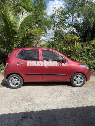 Hyundai i10 2009 màu Đỏ