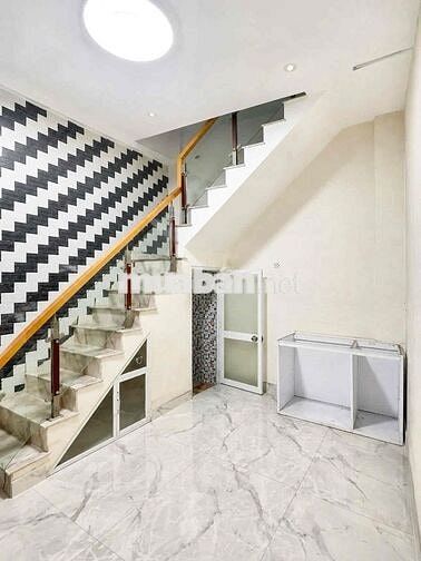 🏠 Nhà Quận 11 gần Đầm Sen - Hẻm xe hơi thẳng - cách mặt tiền chỉ 15m -