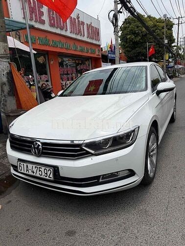 Volkswagen Passat 2018 Trắng