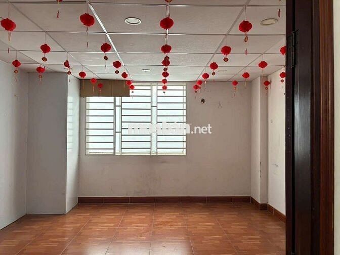 Toà Nhà 5x20 Mặt Tiền Lê Thị Riêng