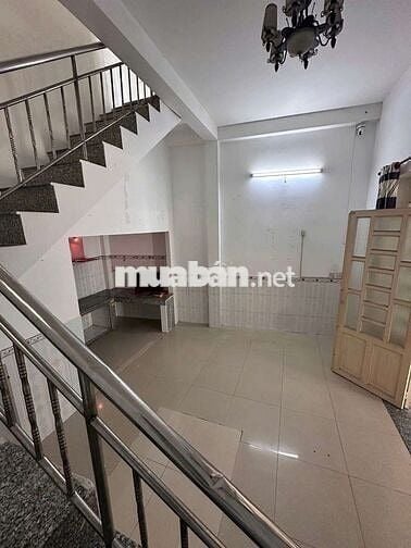 Nhà Mặt Tiền 1lầu 2phòng, Lê Thị Lơ,Thị Trấn Hóc Môn cho thuê