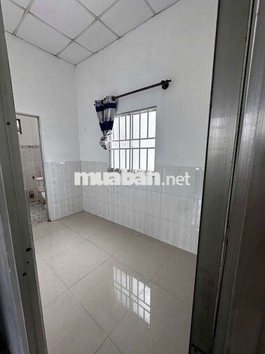 Nhà Mặt Tiền 1lầu 2phòng, Lê Thị Lơ,Thị Trấn Hóc Môn cho thuê