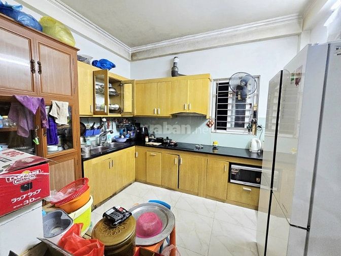 Cần bán nhà Hồ Ba Mẫu 45m2, lô góc 2 thoáng, ô tô đỗ, gần hồ