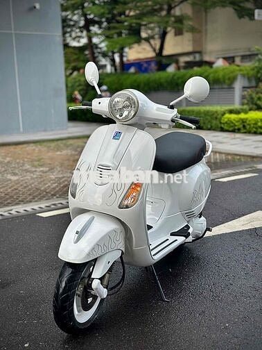 Piaggio Vespa 125 3v Fi Trắng