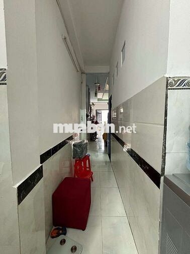 NHÀ GẦN PHẠM VĂN ĐỒNG, 1 TRỆT 1 LẦU 4X16M 3PN 2WC, OTO ĐẬU TRONG NHÀ