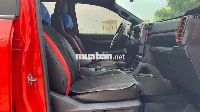 Ford Raptor 2025 Màu Đỏ giá mềm, bán tại hãng Ford