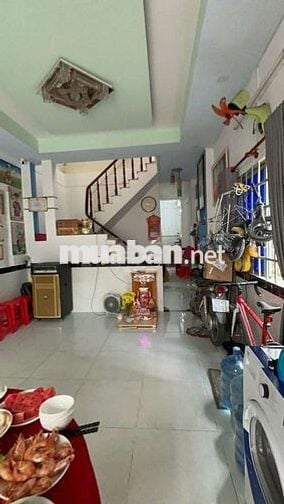 NHÀ GẦN PHẠM VĂN ĐỒNG, 1 TRỆT 1 LẦU 4X16M 3PN 2WC, OTO ĐẬU TRONG NHÀ