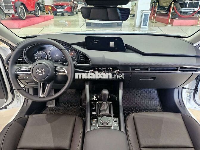 Mazda 3 Luxury 2026 1.5AT 68km
