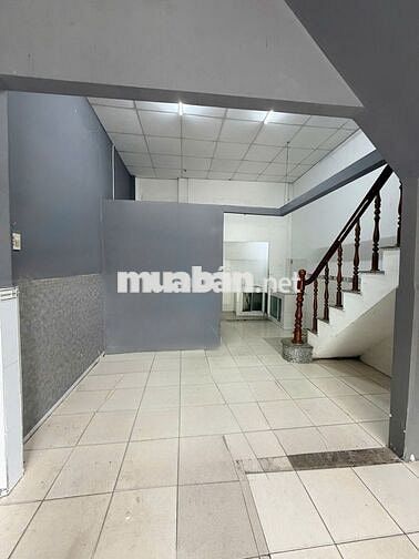 Nhà 2 lầu 3PN mặt tiền đường 30-4 chỉ 15 triệu