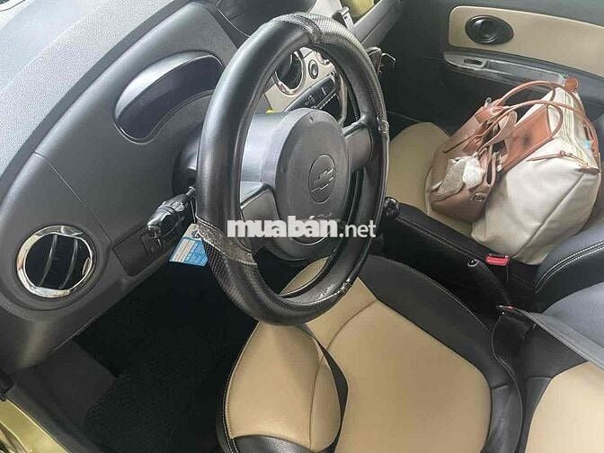 Chevrolet Spark Vàng