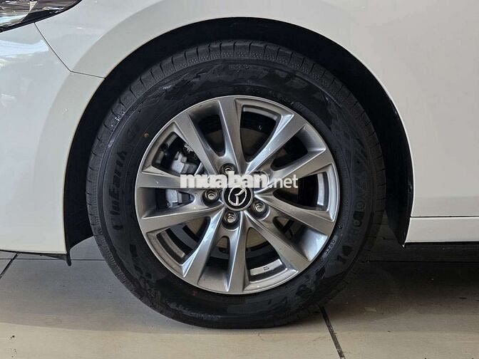 Mazda 3 Luxury 2026 1.5AT 68km