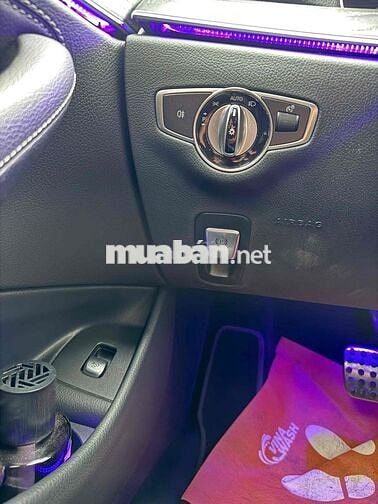 Mercedes-Benz E300 2022 Đen SIÊU MỚI 1V HƠN