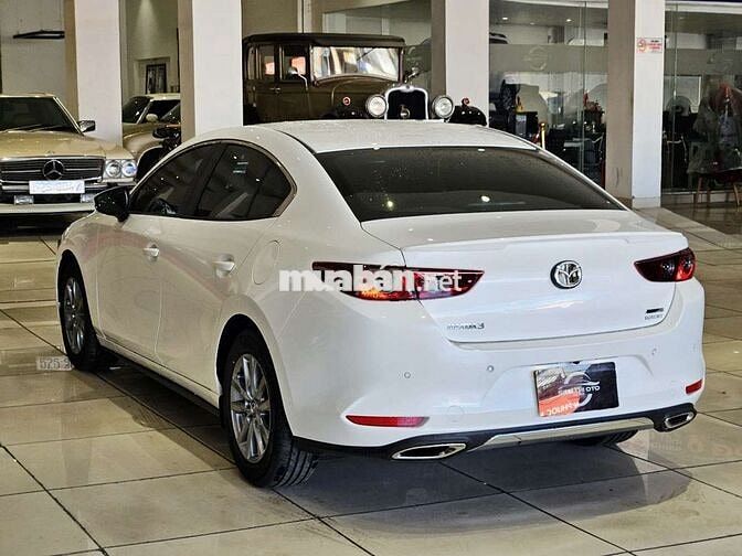 Mazda 3 Luxury 2026 1.5AT 68km