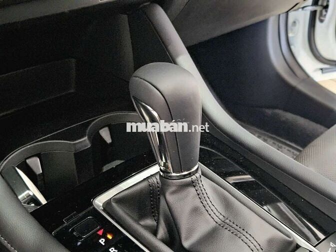 Mazda 3 Luxury 2026 1.5AT 68km