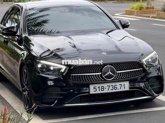 Mercedes-Benz E300 2022 Đen SIÊU MỚI 1V HƠN