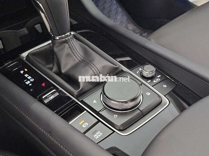 Mazda 3 Luxury 2026 1.5AT 68km