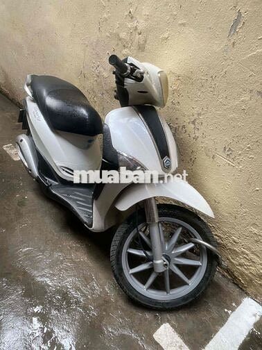 Piaggio Liberty màu Trắng