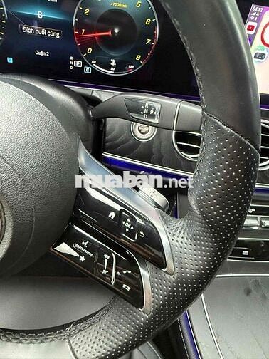 Mercedes-Benz E300 2022 Đen SIÊU MỚI 1V HƠN