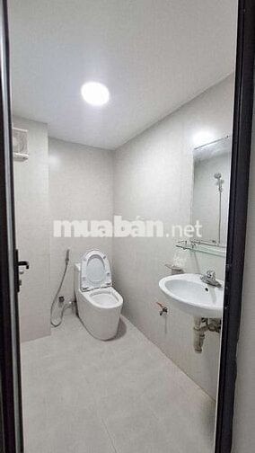 Chính chủ em bán ở phố Nam Dư Thanh Lân,Lĩnh Nam 38m - 5 Ngủ