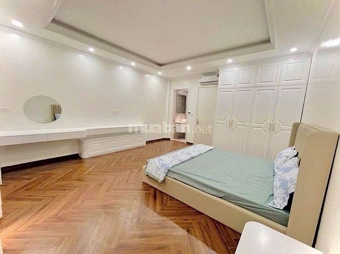 Bán nhà Hoàng Văn Thái, 5 tầng, 45m2, có thang máy, nhà mới ở luôn