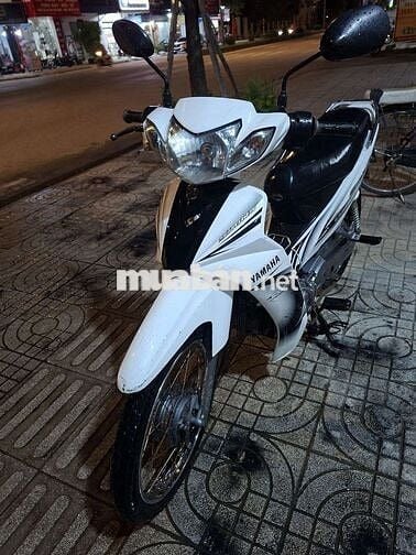 Yamaha Sirius Trắng đen Đã sử dụng