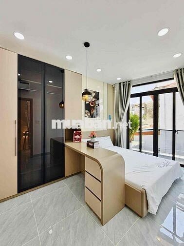 Ô TÔ ĐẬU CỬA - 45m2 - 3 TẦNG XÂY MỚI - TẶNG FULL NỘI THẤT - NHỈNH 5TỶ