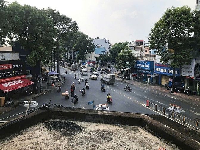 Cho Thuê Căn Góc 2 Mặt Tiền : Đường 3/2 - Hàn HẢi Nguyên