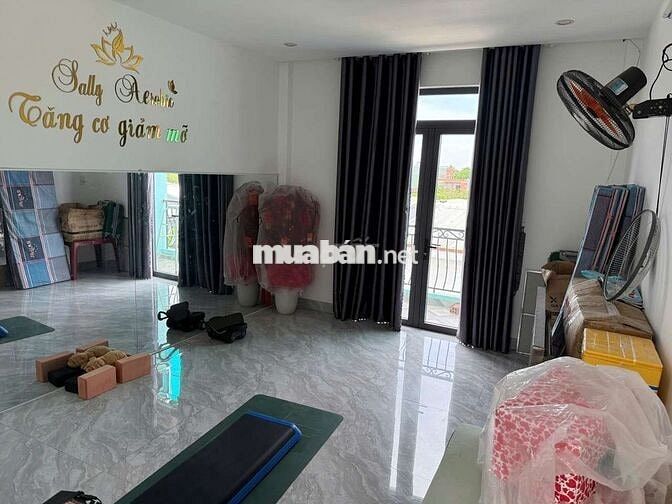 chính chủ cần bán nhà như hình chưa qua đầu tư