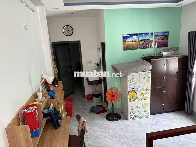 chính chủ cần bán nhà như hình chưa qua đầu tư