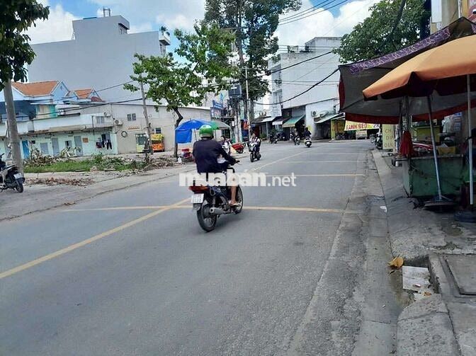 Đất mặt tiền Huỳnh Thị Hai. Gần đường Nguyễn Ảnh Thủ. Vị trí đẹp 