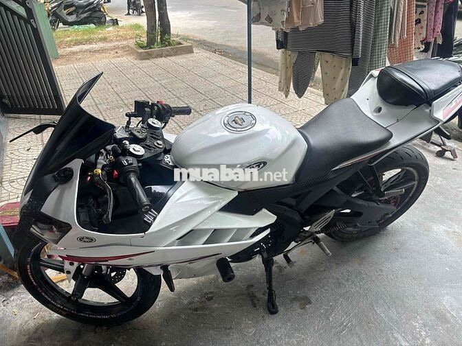 Yamaha R15 màu Trắng