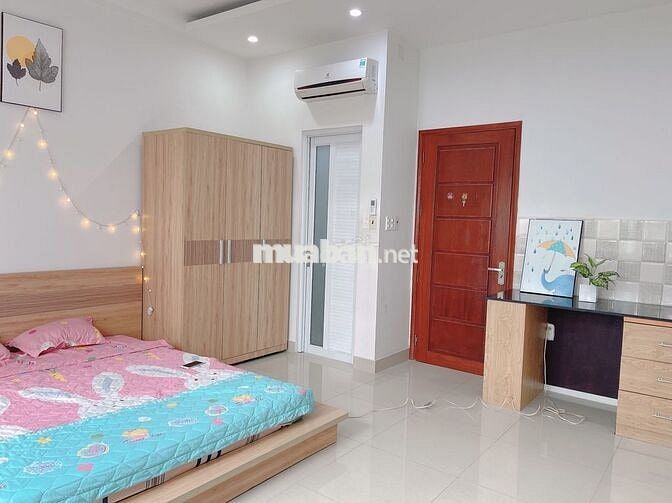 Chính chủ cho thuê CHDV full NT đối diện trường Đại học RMIT Quận 7