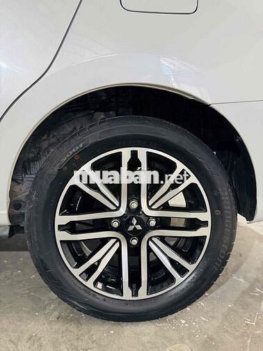 Mitsubishi Attrage Premium 2025 Trắng