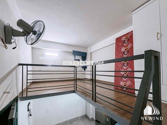 Phòng có gác có máy giặt riêng gần KCX tại quận 7