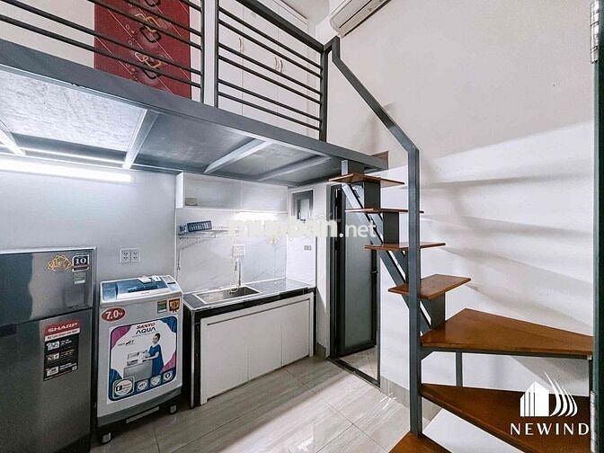 Phòng có gác có máy giặt riêng gần KCX tại quận 7