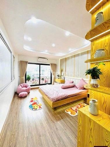 Bán Nhà Ô Đồng Lầm, Đống Đa 35m, 6 tầng, mt 3.6m, giá 11.2 tỷ.