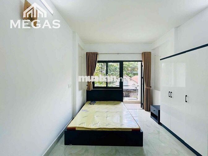 STUDIO BAN CÔNG SIÊU THOÁNG FULL NỘI THẤT 30m2 VÀO QUẬN 1 4 PHÚT ĐI XE